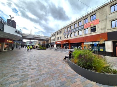 2 Warren Street, Stockport, Retail To Let - 20250624_153208.jpg