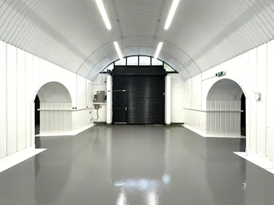 Arch 174, 174a & 174b Sail Street, Waterloo, Waterloo, Industrial / Office To Let - 20261006_140939859_iOS.jpg