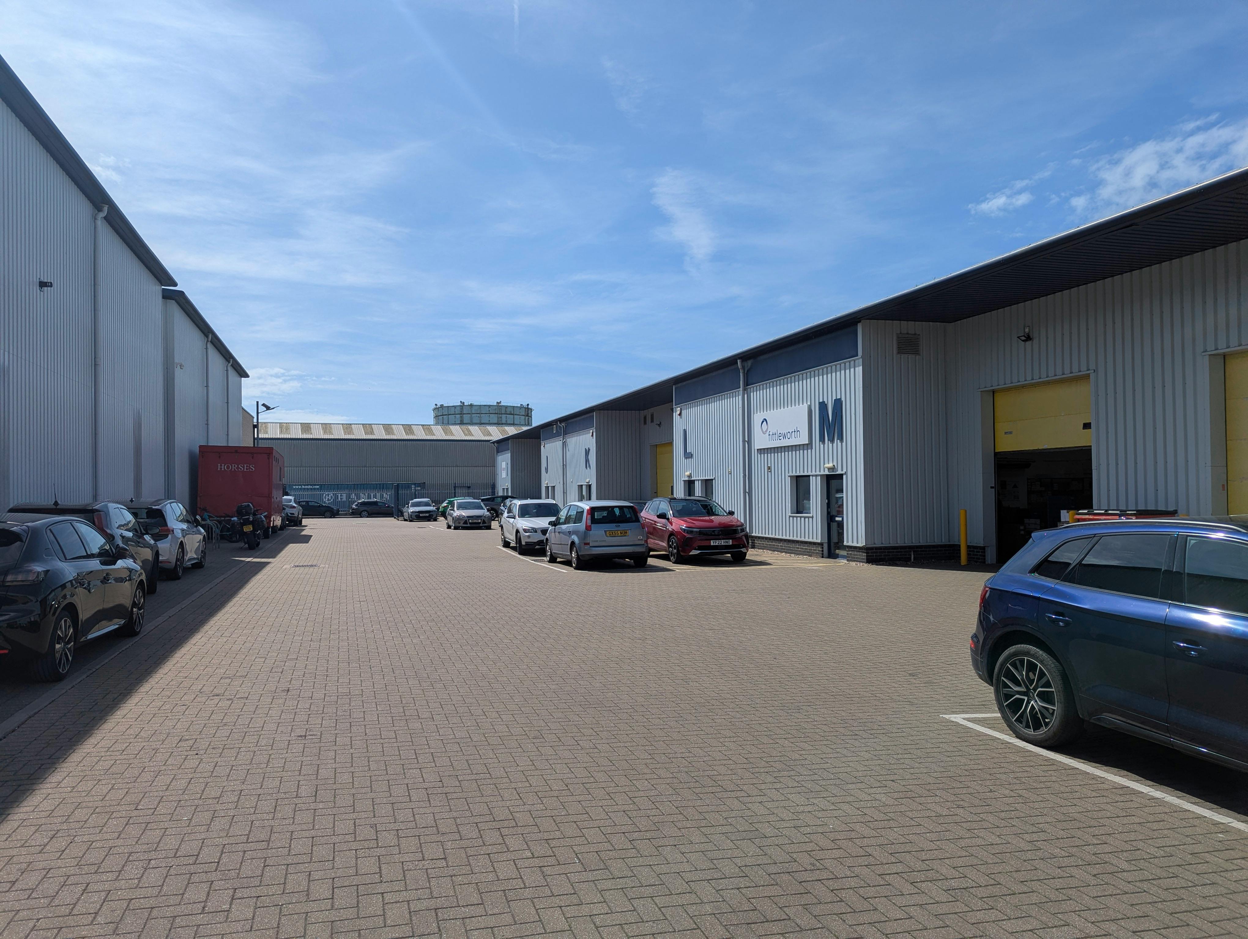 Unit N OYO Estate, Littlehampton For Sale - PXL_20260521_093110612.MP.jpg