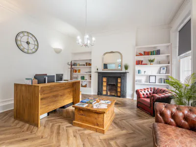 11 Waterloo Place, Leamington Spa, Serviced Office To Let - Internal 1.jpeg