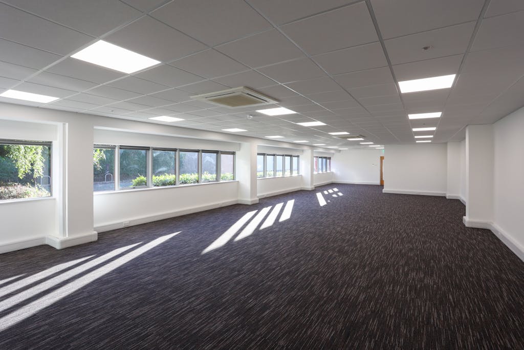 13924  RUSHDEN GROUND14