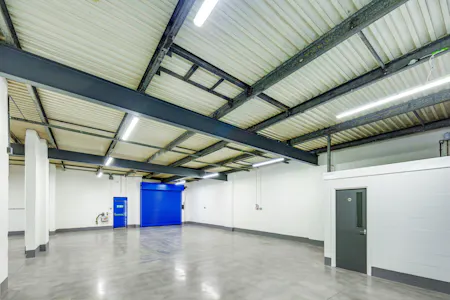 Unit 3 Thornhill Road, Redditch, Industrial/Logistics To Let - EDIT_gbthor02_U3_0011-1330x887.jpg