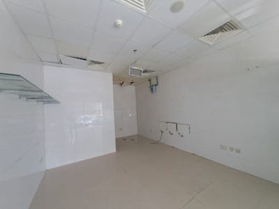 Al Suwaidi Building, Sharjah, Retail To Let - IMG20250225WA0010.jpg