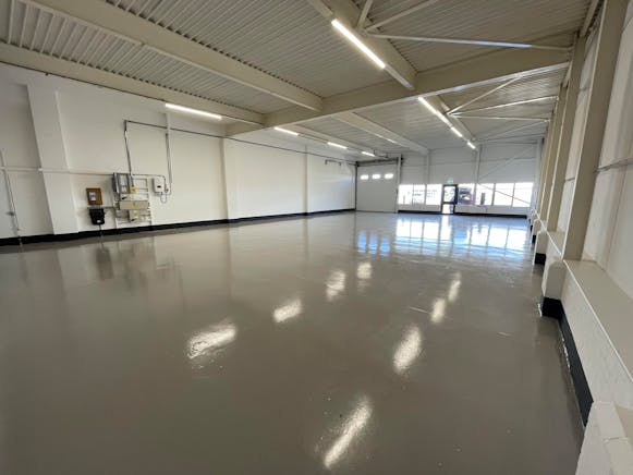 Unit 45, Axis Park, Peterborough, Industrial To Let - Roller Shutter