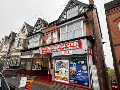 28 - 30 Mount Pleasant, Redditch, Investment For Sale - IMG_0563.JPG
