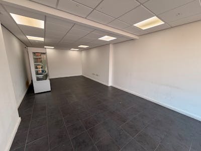 64-64a London Road, Southend-On-Sea, Residential Flat / Retail For Sale - WhatsApp Image 2026-06-10 at 4.30.35 PM.jpeg