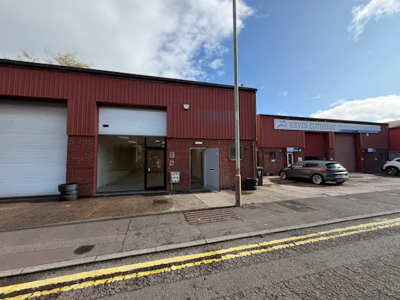 Unit 16, Perth, Industrial / Other To Let - IMG_7276.JPG