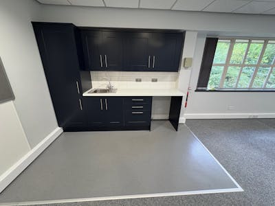 Modern Office Accommodation To Let on Team Valley, Gateshead, Office To Let - Page 4.jpg