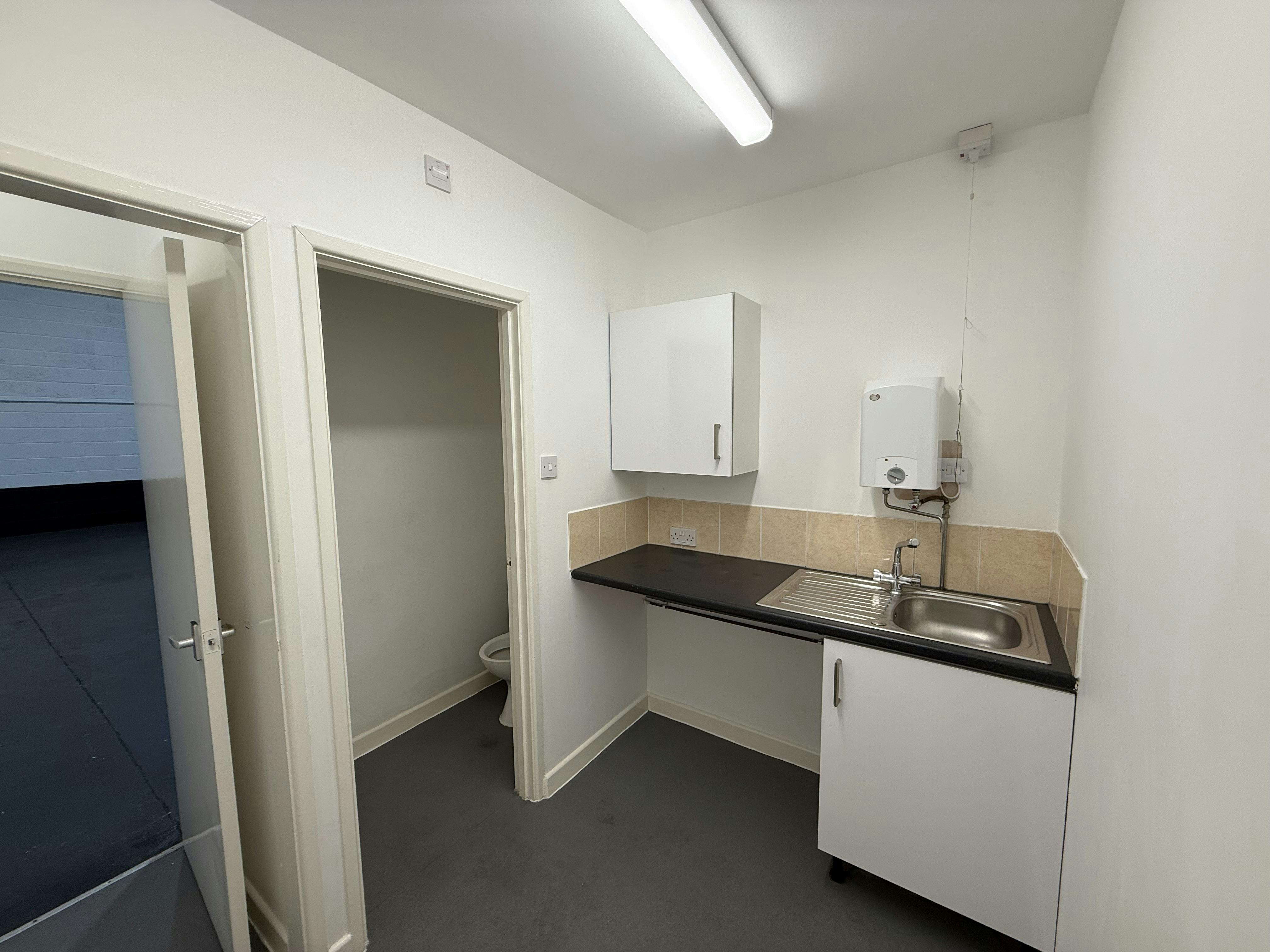 Units 2 & 5, Lion Square Business Park, Peterborough, Industrial To Let - Unit 2 Kitchen & WCs