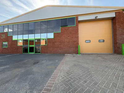 Unit 20, Shepperton Business Park, Shepperton, Industrial / Warehouse To Let - IMG_8313.jpeg