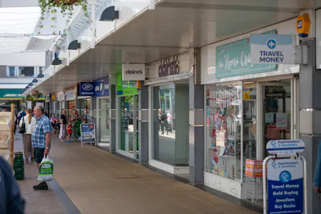 5 West Walk, Bristol, Shopping Centre To Let - West Walk #12.jpg