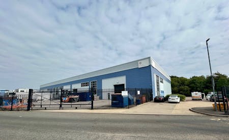 Units 5 & 6 South Cargo Centre, Feltham, Heathrow, Warehouse To Let - Kato Main.jpg