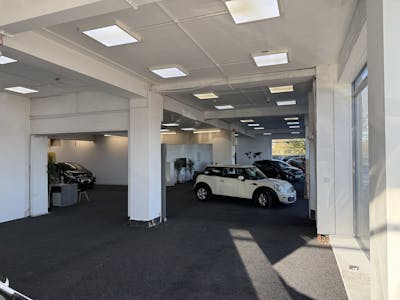 Unit 1 Lion Garage, Portway Trading Estate, Alcester Road, Birmingham, Showroom / Trade Counter To Let - IMG_3937.JPG