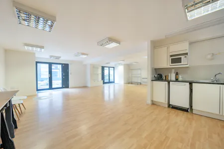 8 Waterson Street, London, Office For Sale - 1470718-8-6a2010fa6051f.jpg