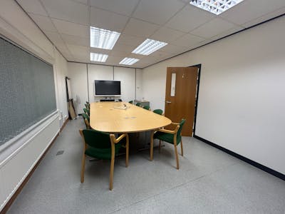 8 Grove Park Court, Harrogate, Office To Let - IMG_2173.JPG