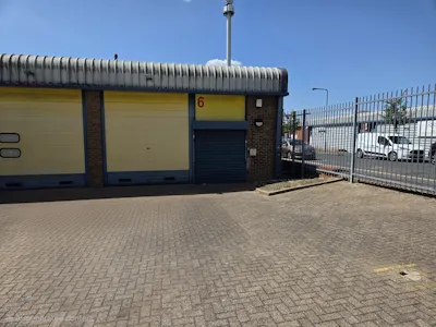 6 Walthamstow Business Centre, London, Industrial/Logistics / Trade Counter To Let - 20260720_134840(1).jpg