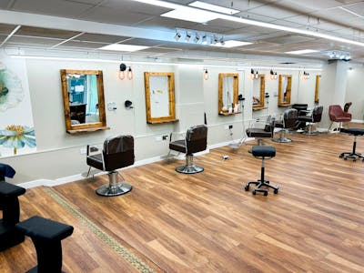 8 Godson Street, London, Retail To Let - PHOTO-2026-03-31-11-25-40.jpg