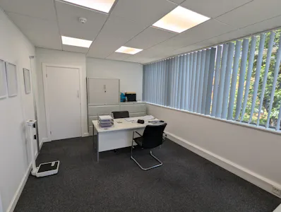 Eclipse House, Watford, Office To Let - PXL_20250530_112114121.jpg
