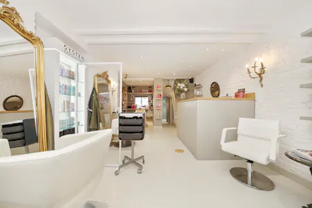 74 Compton Street, London, Office For Sale - DSC07046.jpg