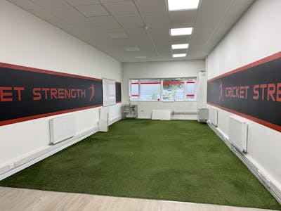 7 Hanbury Wharf, Droitwich, Office / Other / Retail / Showroom To Let - IMG_0902.JPG