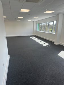 Units 3-4, Chertsey Business Park, Chertsey, Industrial To Let - IMG_1656.jpeg