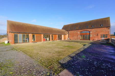 Old Barn Cottage, Warwick, Office To Let - Wareing & Co-7.jpg