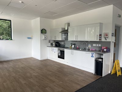 Unit C, BUILDING 4000, Westcott Venture Park, Aylesbury, Industrial To Let - IMG_3492.JPG