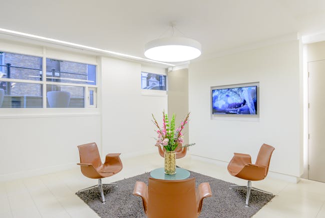 9 Cloak Lane, London, Office Lease Assignment / For Sale - 9 Cloak Lane, EC4 picture No. 5