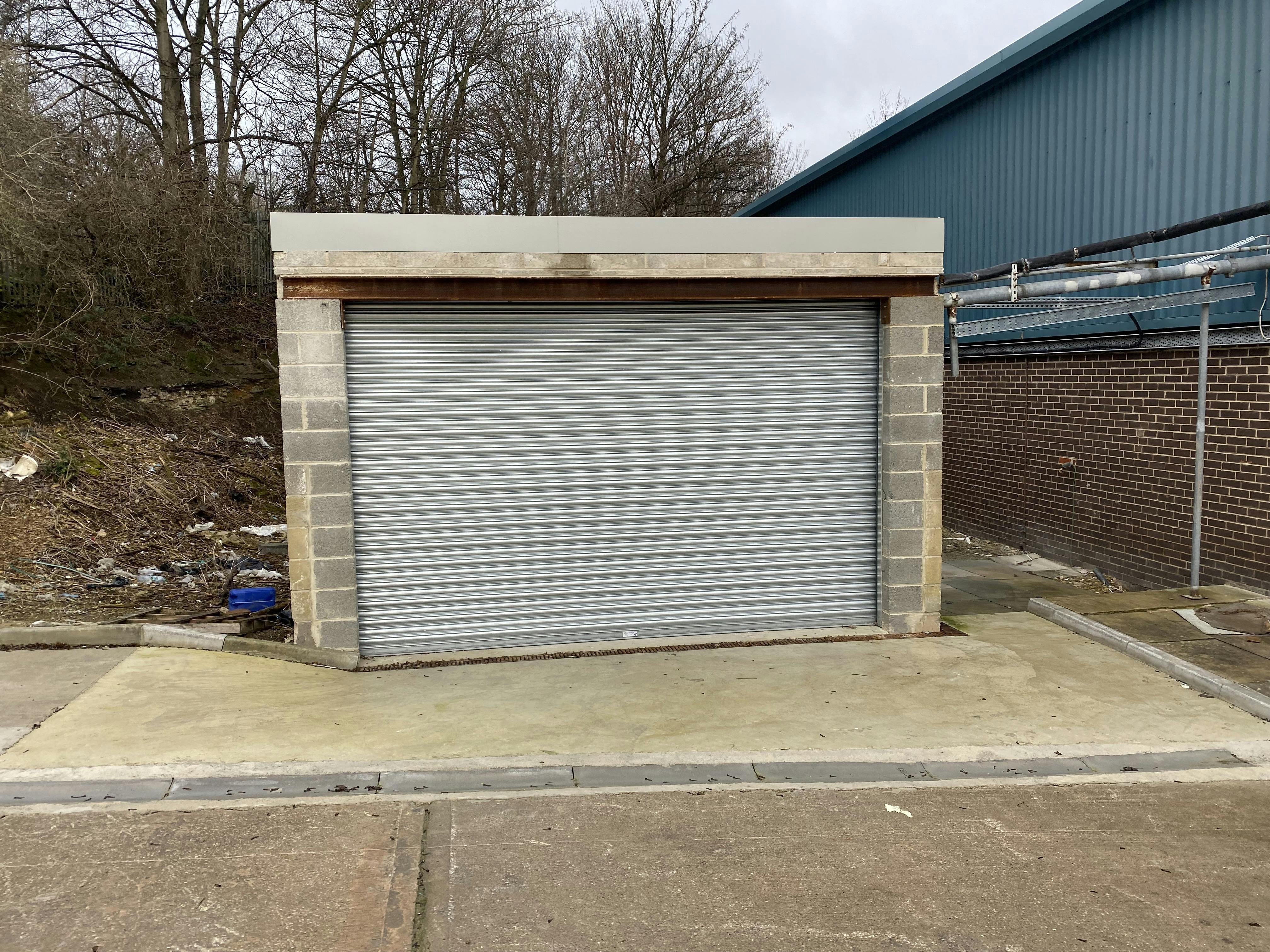 Lock Up Unit, Wide Lane, Morley, LS27 9BL