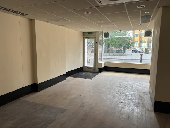 45-47 Queen Street, Maidenhead, Investment / Retail For Sale - IMG_0077.JPEG