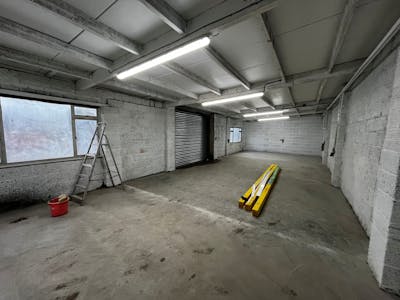 Green End Farm, Hemel Hempstead, Warehouse To Let - Internal 2.jpg