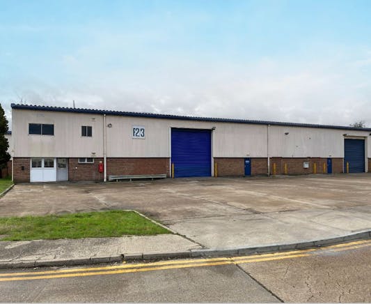 Unit F2/F3 Larkfield Trading Estate, Aylesford, Industrial To Let - Aylesford  F2 F3 Larkfield TE main.JPG