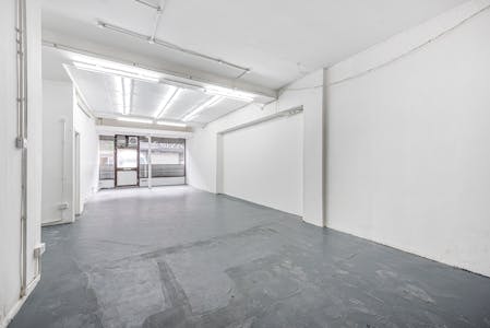 31 Walm Lane, London, Retail To Let - 701385 3.jpg