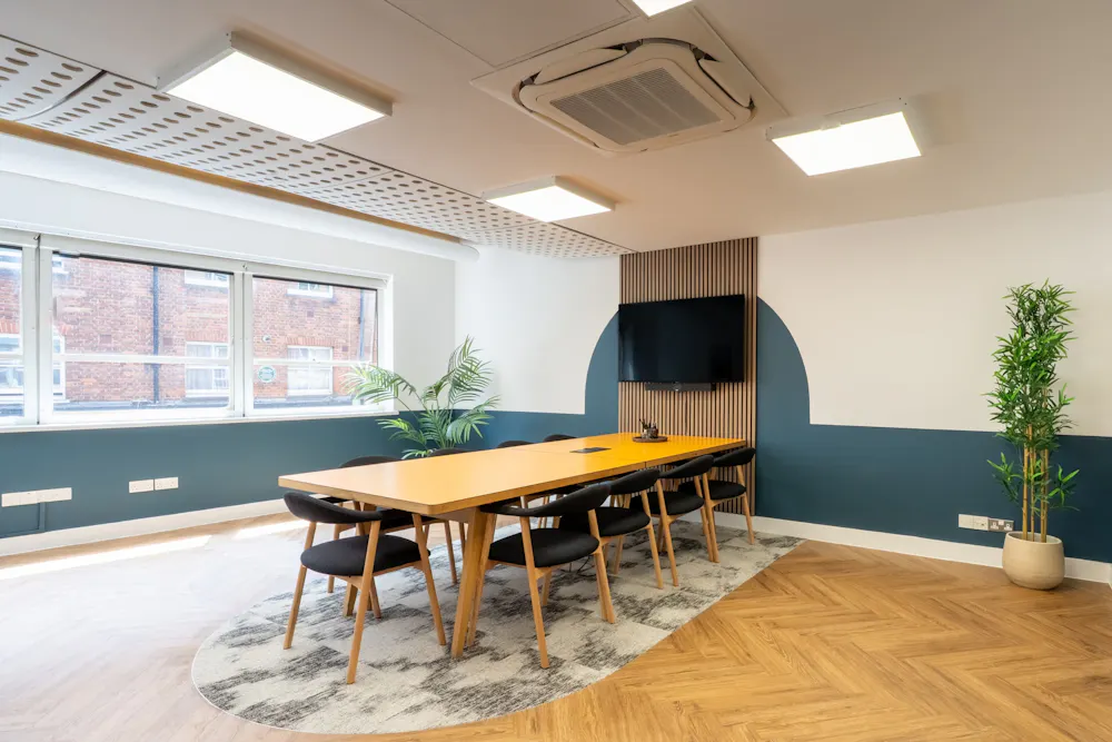 66 Old Compton Street (Office 2) - 68f21e011ba89a118ca0188f_Runway East Soho Meeting room.jpg