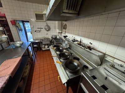 10 Arnold Avenue, Bishopbriggs, Retail To Let / For Sale - IMG_6045.jpeg