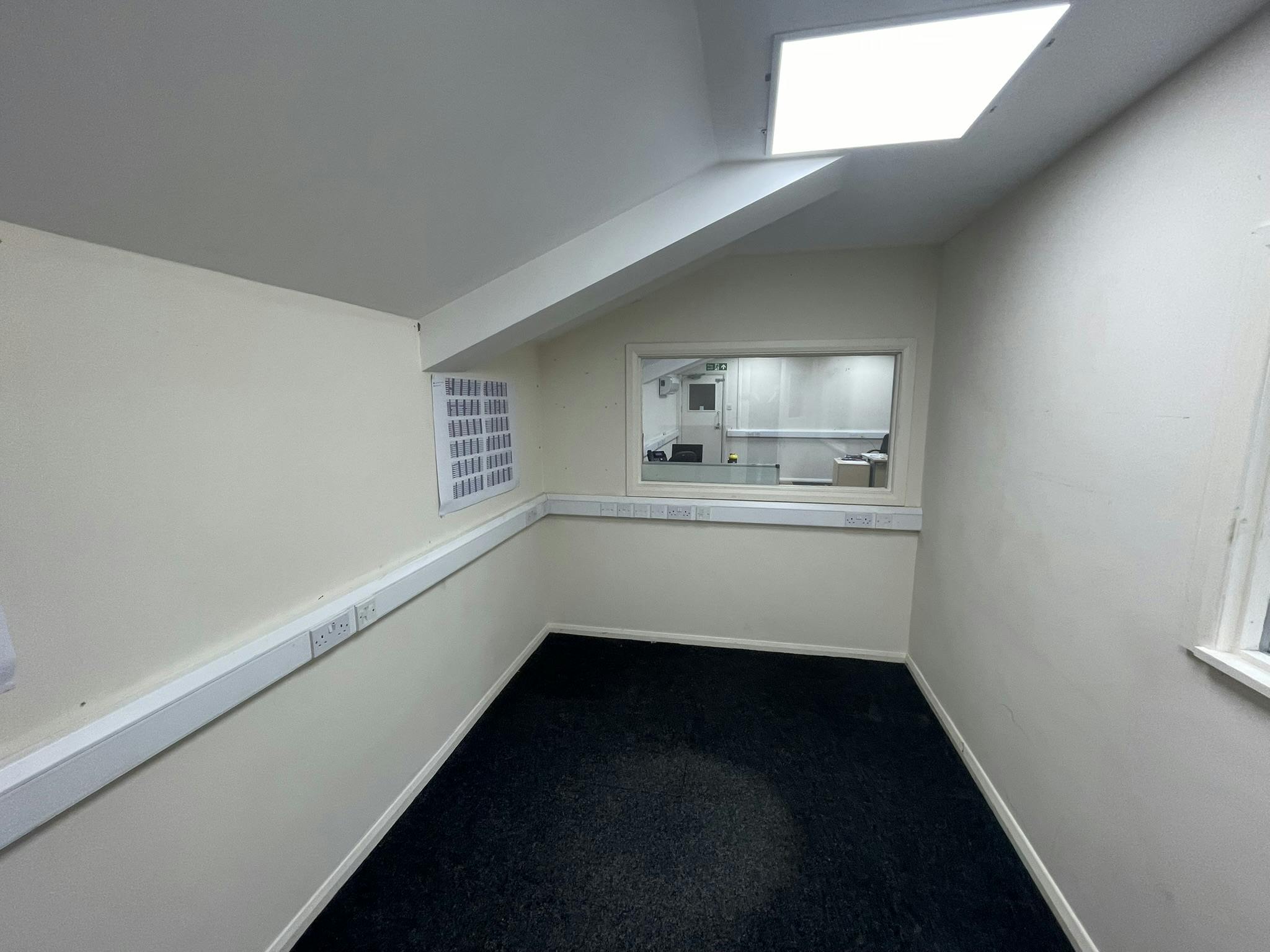 16 Ivyhouse Lane, Hastings, Industrial To Let / For Sale - IMG_3470.JPEG