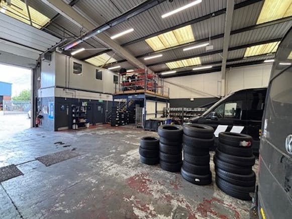 D4 Grafton Way, West Ham Industrial Estate, Basingstoke, Industrial / Industrial To Let - Picture7.jpg