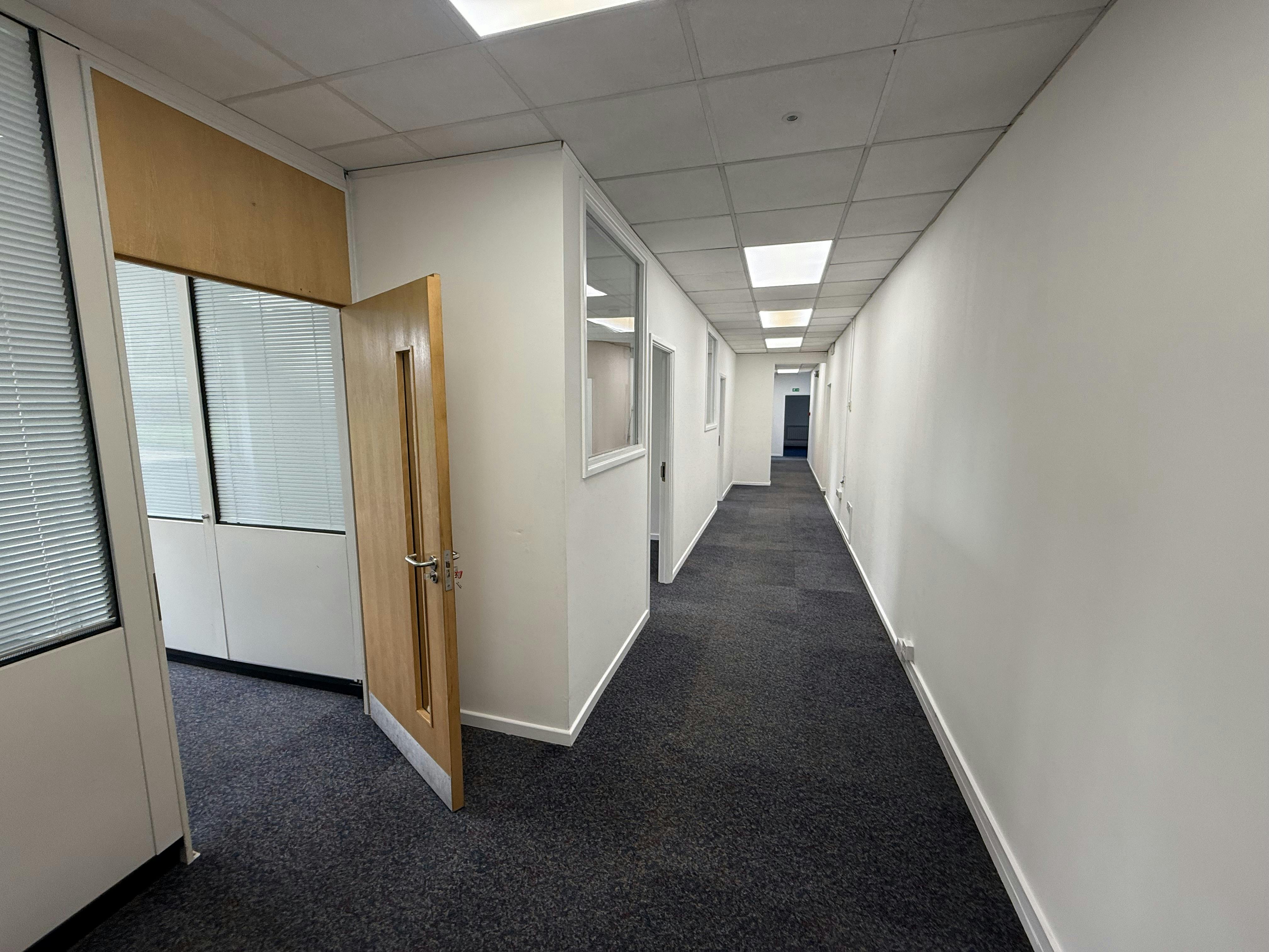 Unit B, Oaklea House, Limesquare Business Park, Peterborough, Offices / Industrial To Let - Hallway.jpeg