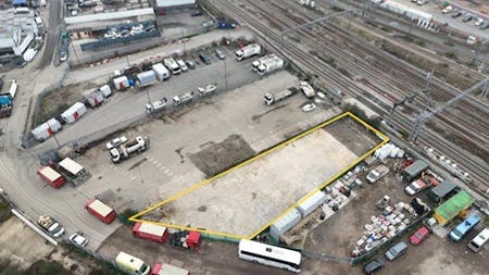 Compound 7 Canal Way, Ladbroke Grove, London, Open Storage To Let - Picture2.jpg