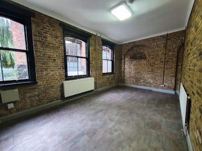 4 Perseverance Works, London, Office To Let - 20210909_124103.jpg