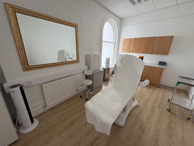 Contemporary Office Suite To Let in Newcastle, Newcastle upon Tyne, Office To Let - Page 42.jpg