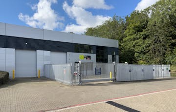 Unit 4 Nimbus Park, Porz Avenue, Dunstable, LU5 5WZ