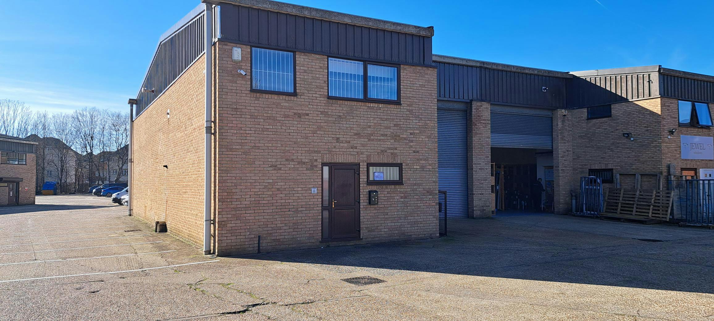 3 Elliott Park, Aldershot, Industrial / Warehouse To Let - 20260302_142500.jpg