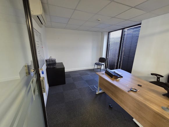 Ground Floor, Cohav House, Southend-on-Sea, Office To Let - IMG20250918WA0009.jpg
