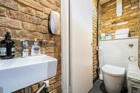 2 Printing House Yard, London, Office To Let - 1530223 (7).jpg