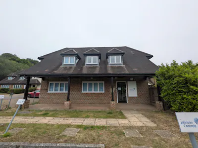 4 Holt Barns, Bordon, Office To Let - 9330.jpg