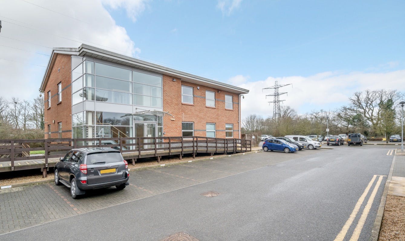 4 Winnersh Fields, Winnersh, Investment / Offices For Sale - c3a0a3f62afc40ec907780479cb1abc5.jpg