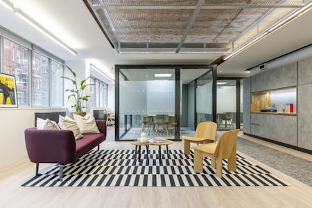 Elm Yard, 10-16 Elm Street, London, Office To Let - vb5583905_LZ_GPE_EY_L2_3_HR__1600x1067.jpg