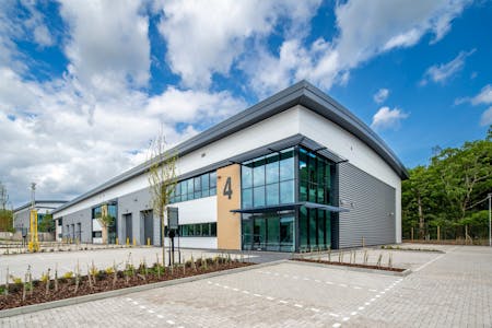 Bartley Junction, Bartley Wood Business Park, Hook, Industrial / Warehouse To Let - Unit 4 - front aspect