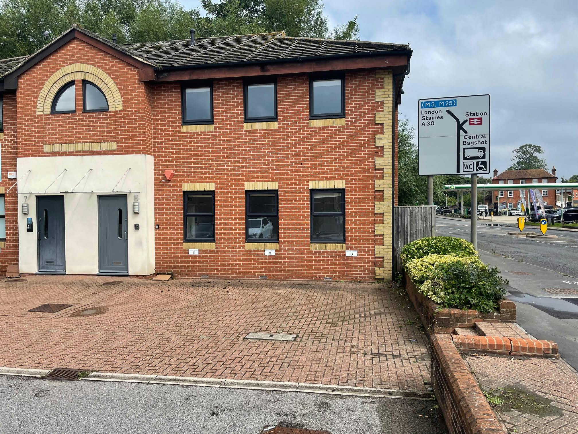 8 Tanners Yard, Bagshot, Offices To Let - unnamed 2.jpg